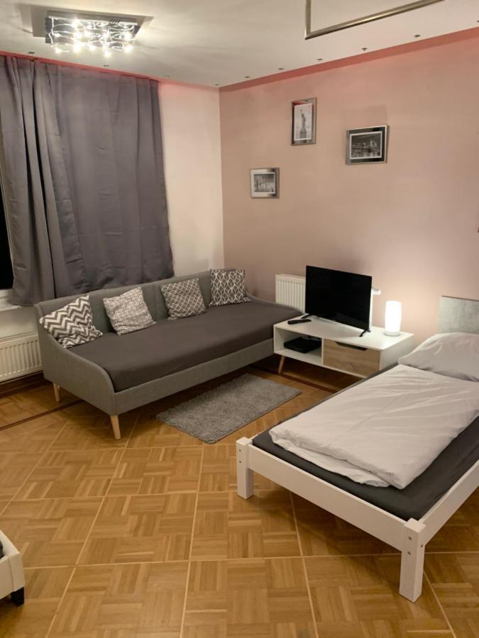 Aschaffapartment 4 Schlafzimmer Bis 10 Personen Bei Aschaffenburg Mainaschaff Екстериор снимка